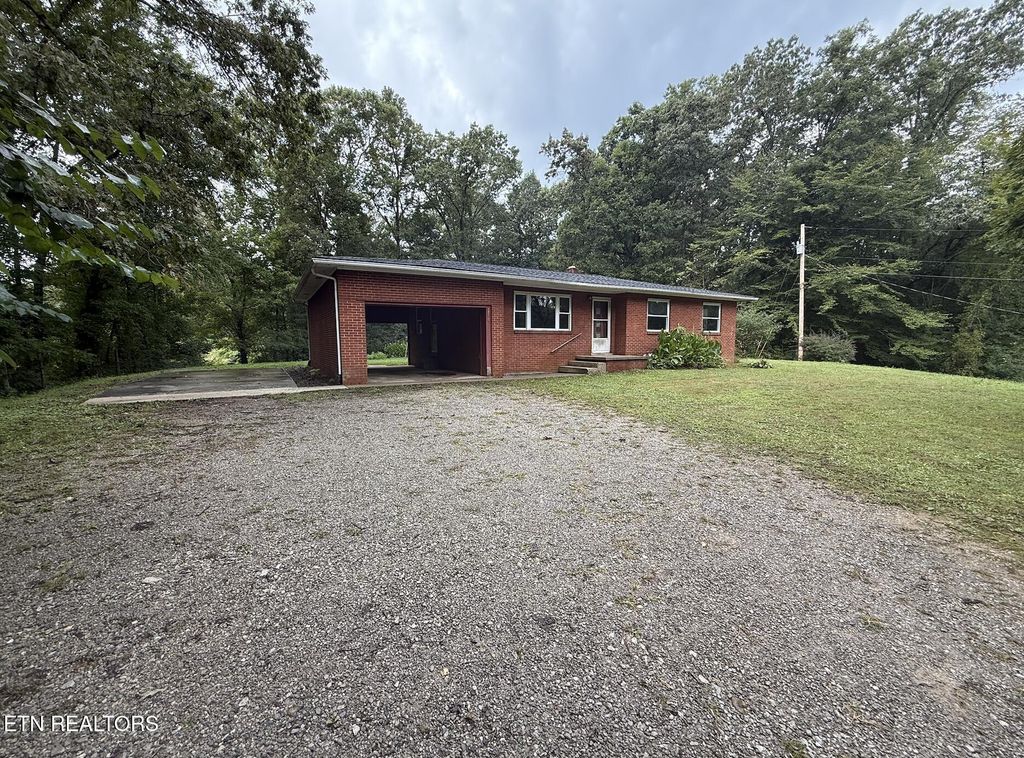 Photo of 2849 Morgan County Hwy, Wartburg, TN 37887 (MLS # 1314334)