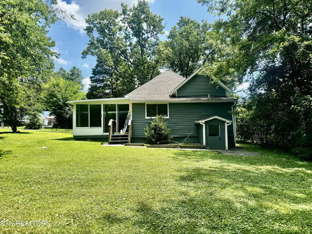 Photo of 4201 Coster Rd, Knoxville, TN 37912 (MLS # 1345602)
