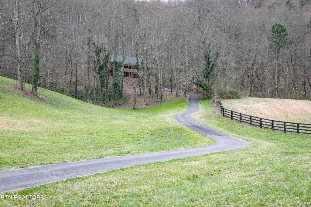 Photo of 3050 Headrick Drive, Sevierville, TN 37862 (MLS # 1331770)