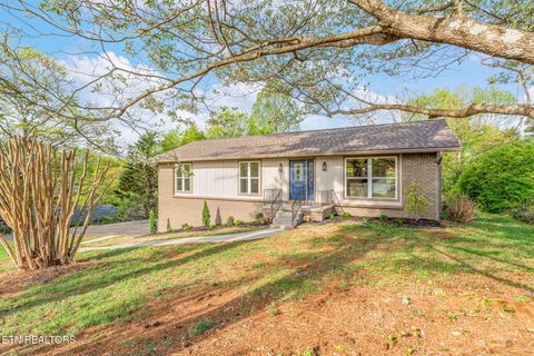 Photo of 1225 Galewood Rd, Knoxville, TN 37919 (MLS # 1336166)