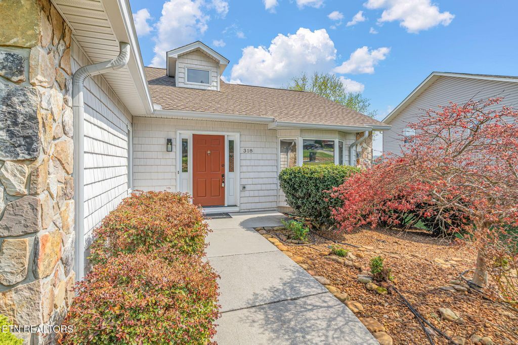 Photo of 318 Cheestana Way, Loudon, TN 37774 (MLS # 1334314)