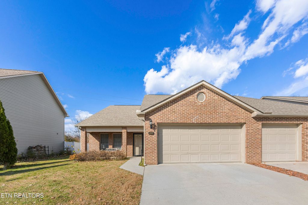 Photo of 1218 Ernest McMahan Rd, Sevierville, TN 37862 (MLS # 1322598)