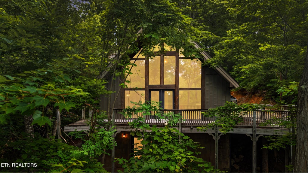 Photo of 1068 Lower Alpine Way, Gatlinburg, TN 37738 (MLS # 1348321)