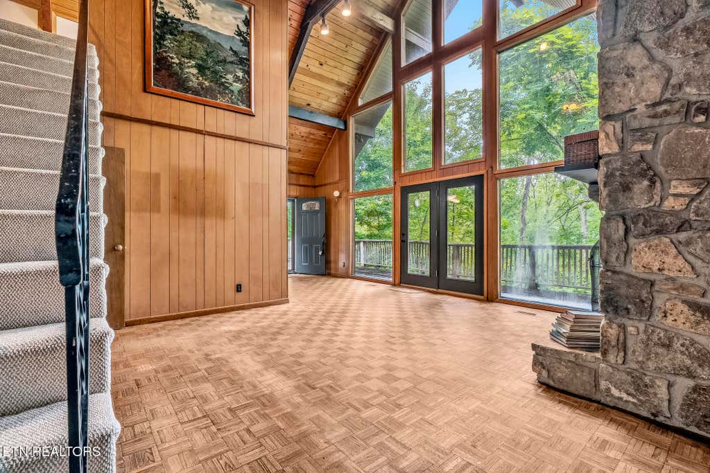 Photo of 1068 Lower Alpine Way, Gatlinburg, TN 37738 (MLS # 1348321)