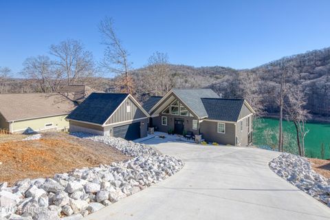 Photo of 1394 Lakeside Drive, Jacksboro, TN 37757 (MLS # 1329508)
