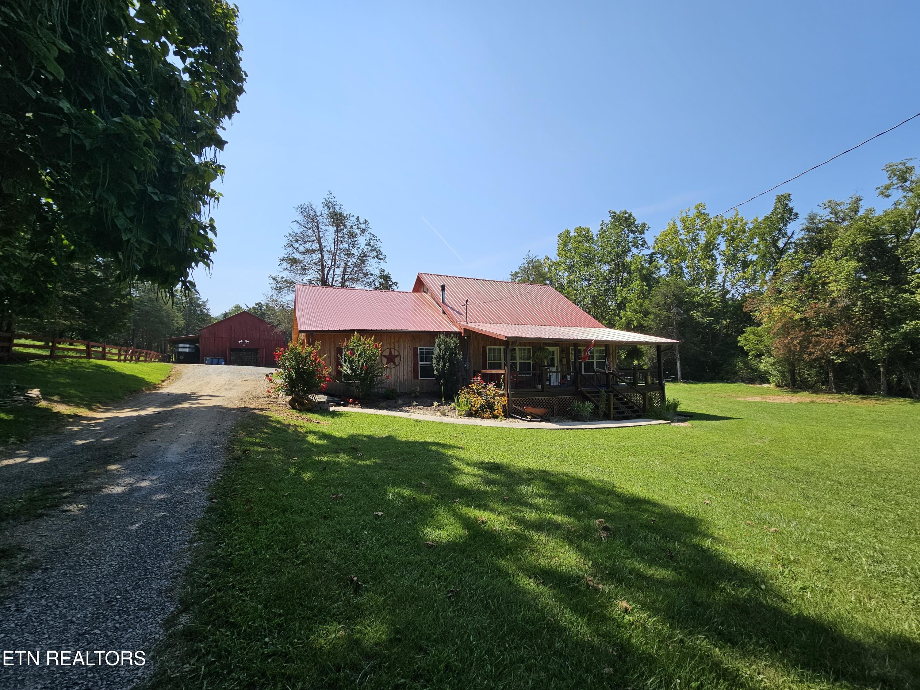 871 Hickory Valley Rd