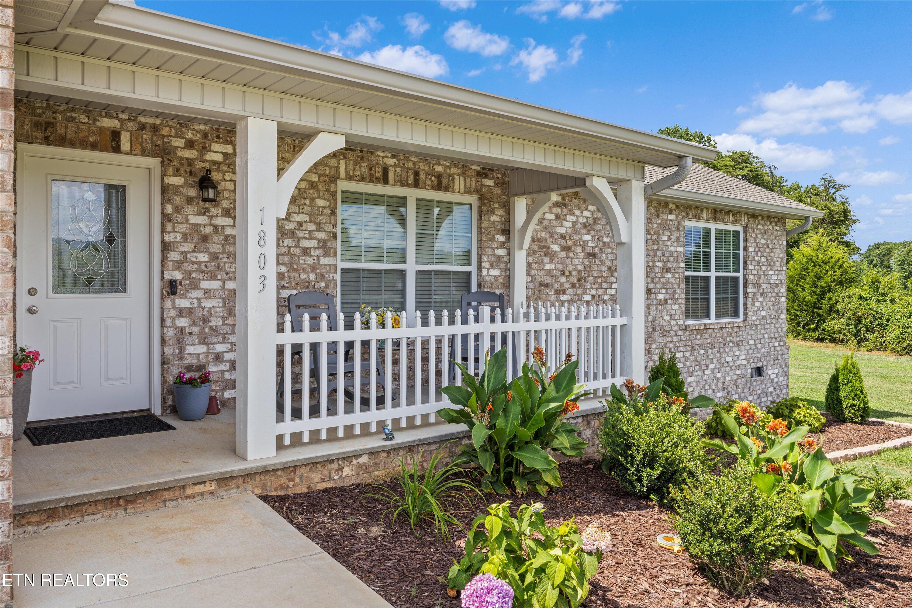 1803 Calderwood Hwy