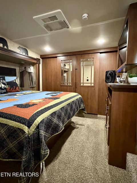 Tiny photo for 4229 East Pkwy, Gatlinburg, TN 37738 (MLS # 1322646)