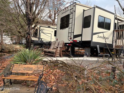 Tiny photo for 4229 East Pkwy, Gatlinburg, TN 37738 (MLS # 1322646)