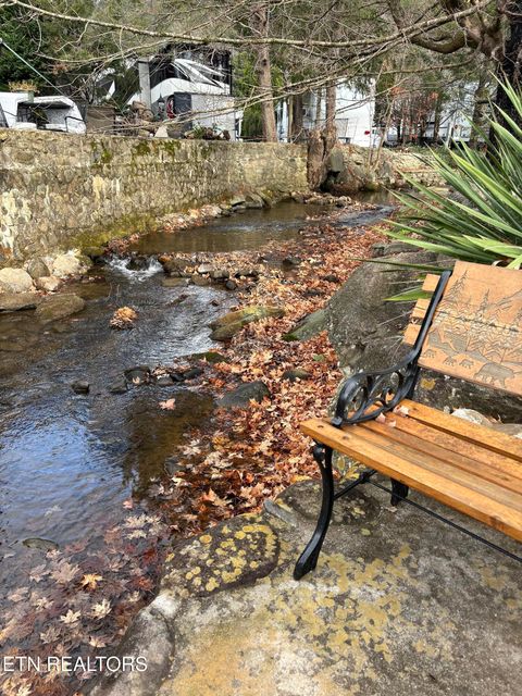 Tiny photo for 4229 East Pkwy, Gatlinburg, TN 37738 (MLS # 1322646)