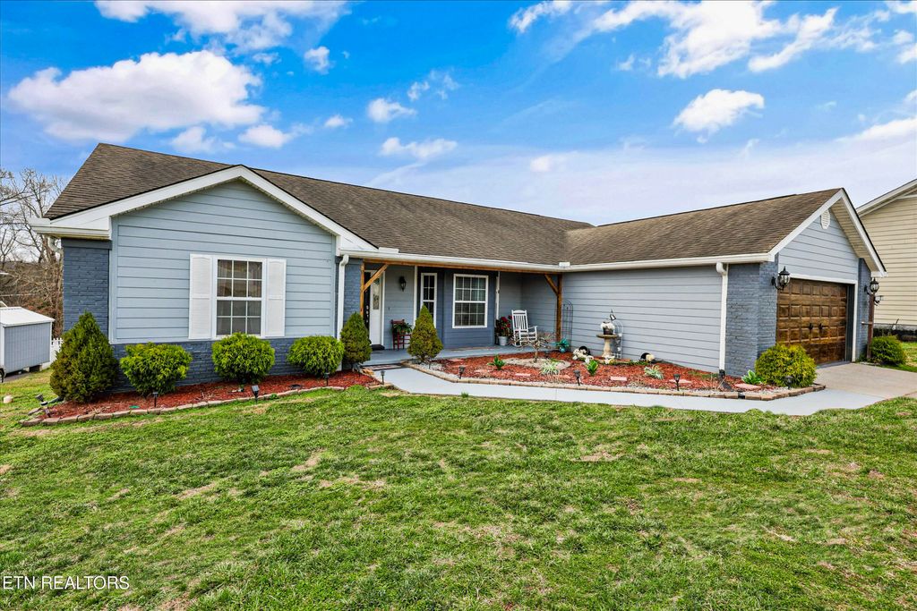 Photo of 1246 Lori Ellen Court Court, Sevierville, TN 37876 (MLS # 1328159)