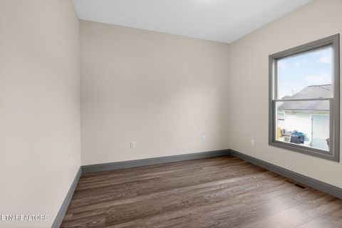 Tiny photo for 201 Cedar St, Loudon, TN 37774 (MLS # 1326941)