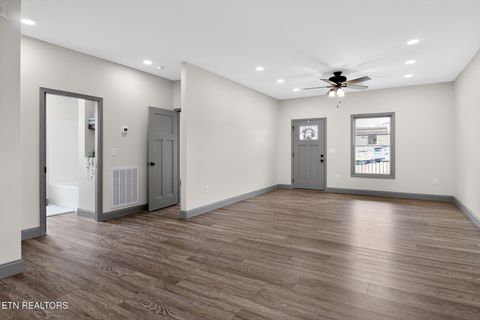 Tiny photo for 201 Cedar St, Loudon, TN 37774 (MLS # 1326941)