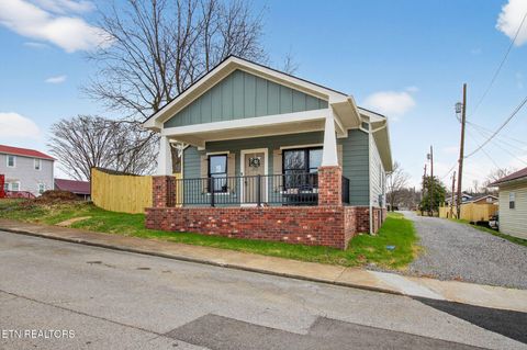 Photo of 201 Cedar St, Loudon, TN 37774 (MLS # 1326941)