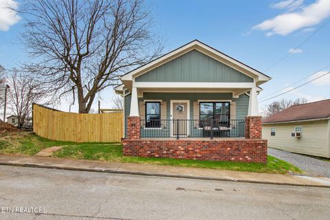 Tiny photo for 201 Cedar St, Loudon, TN 37774 (MLS # 1326941)