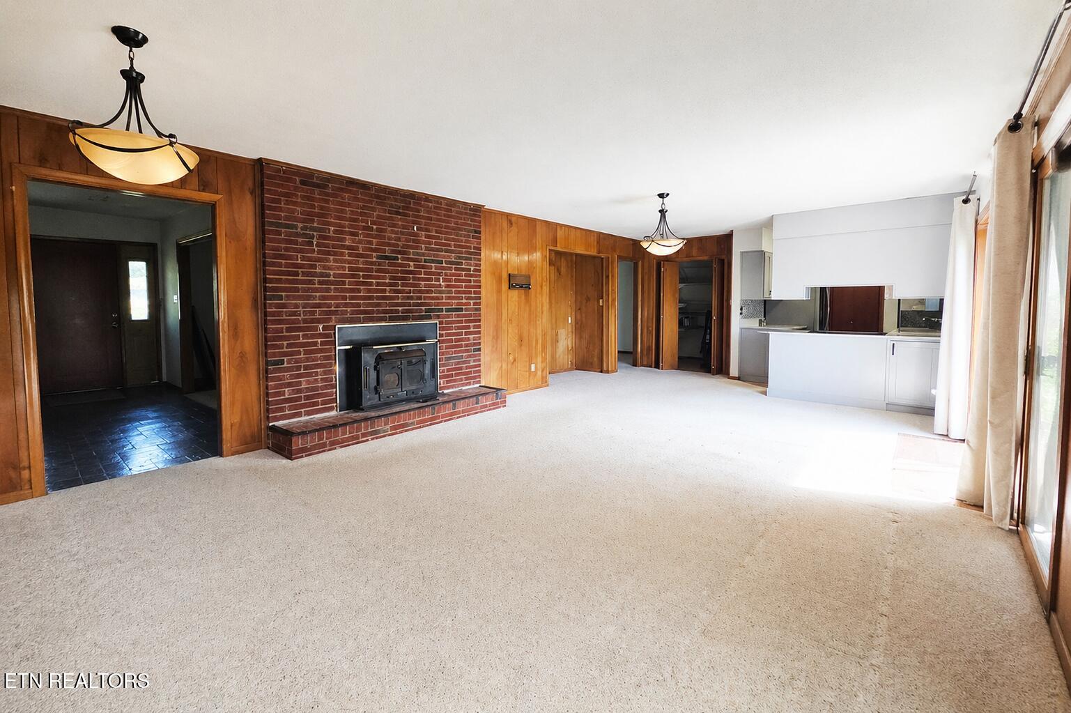 4912 Montmorency Drive