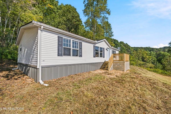 167 MARINA LN, LA FOLLETTE, TN 37766 - Image 0604bce64e614bb84a2b15cdae8a2746/2305924332