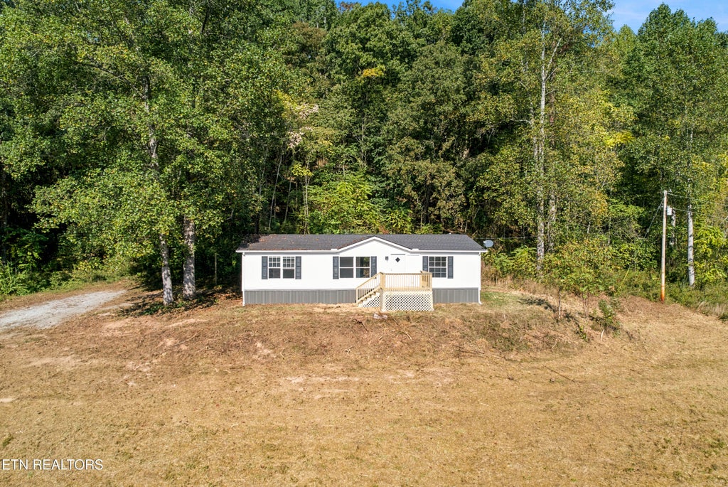 Photo of 167 Marina Lane, LaFollette, TN 37766 (MLS # 1358006)