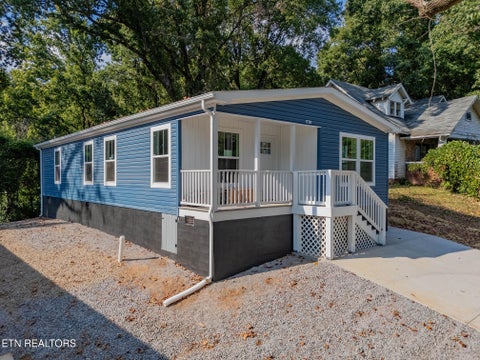 Photo of 3821 Bonnie View Ave, Knoxville, TN 37914 (MLS # 1355868)