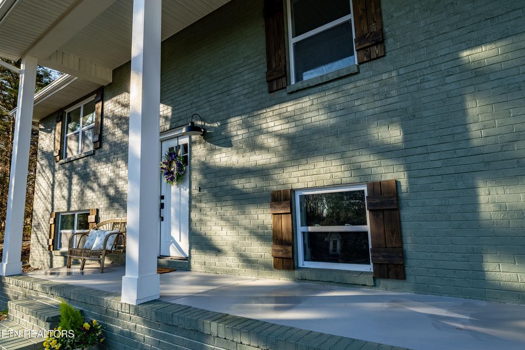 Photo of 1339 Woodside Park Drive, Maryville, TN 37801 (MLS # 1333698)