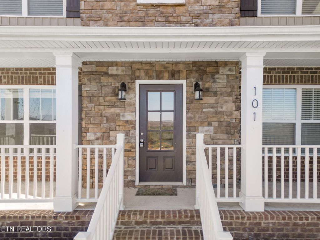 Photo of 101 Littonberry St, Oak Ridge, TN 37830 (MLS # 1323273)