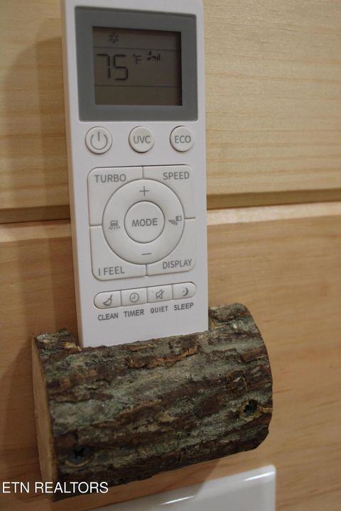 Tiny photo for 137 John Cox Rd, Deer Lodge, TN 37726 (MLS # 1336873)