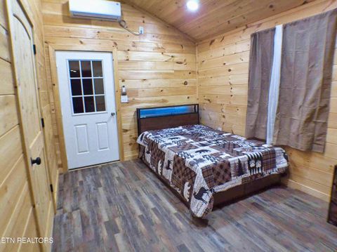 Tiny photo for 137 John Cox Rd, Deer Lodge, TN 37726 (MLS # 1336873)