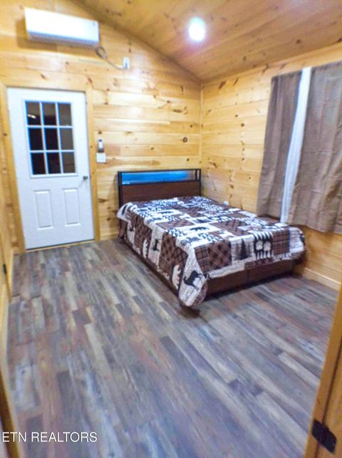 Tiny photo for 137 John Cox Rd, Deer Lodge, TN 37726 (MLS # 1336873)