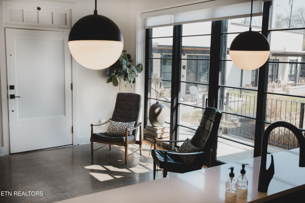 Photo of 3415 N Broadway St #105, Knoxville, TN 37917 (MLS # 1333796)