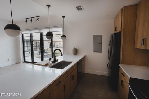 Tiny photo for 3415 N Broadway St #105, Knoxville, TN 37917 (MLS # 1333796)