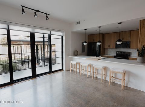 Tiny photo for 3415 N Broadway St #105, Knoxville, TN 37917 (MLS # 1333796)