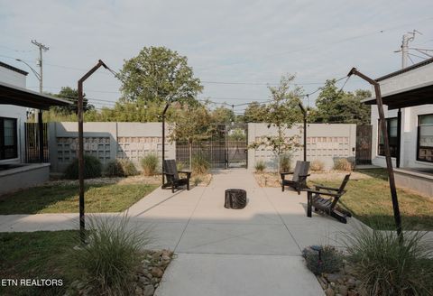 Tiny photo for 3415 N Broadway St #105, Knoxville, TN 37917 (MLS # 1333796)