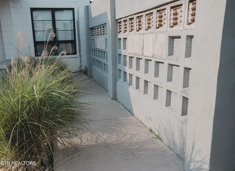 Tiny photo for 3415 N Broadway St #105, Knoxville, TN 37917 (MLS # 1333796)