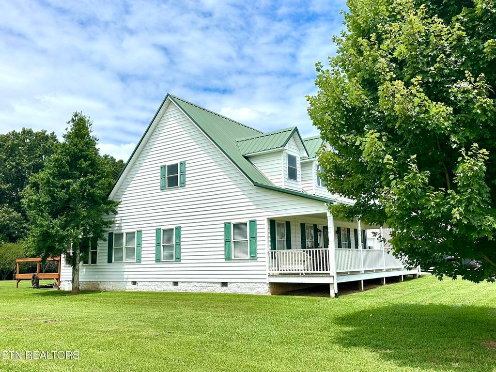 Photo of 145 Skyline Drive, Dandridge, TN 37725 (MLS # 1311457)