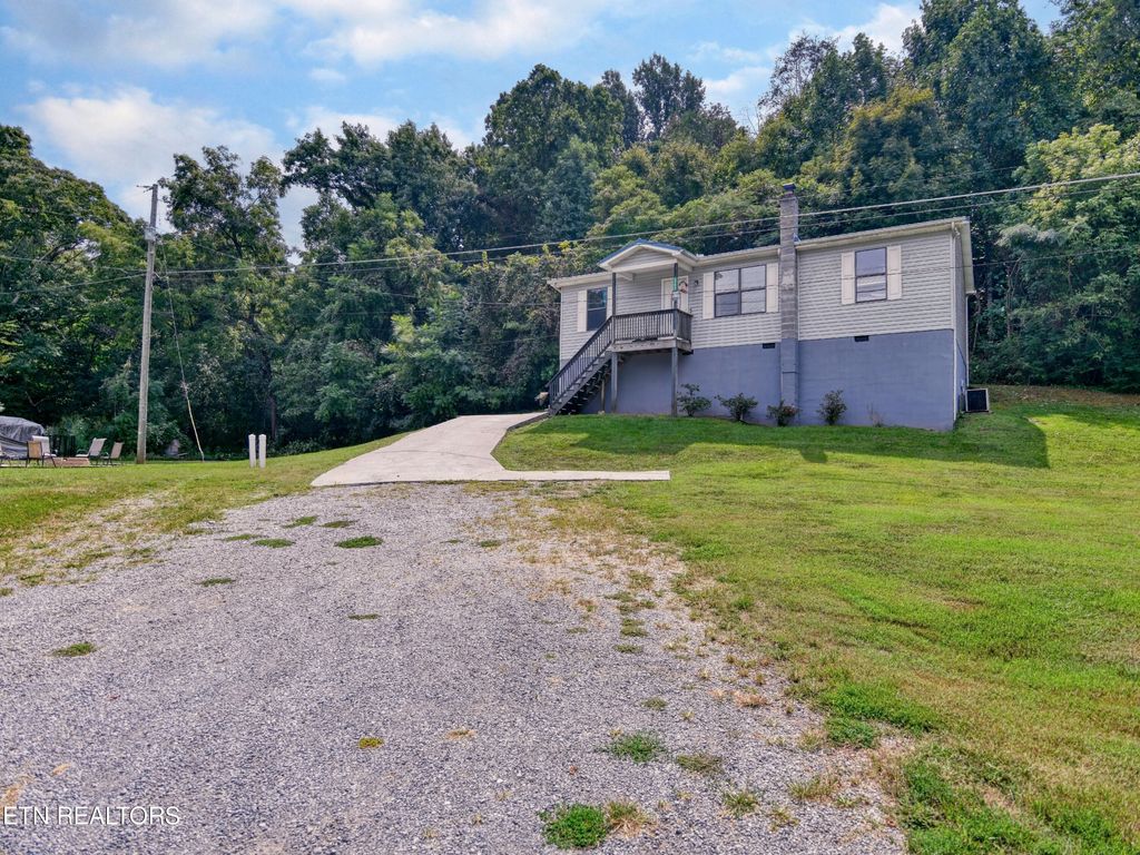 Photo of 3143 Blue Springs Rd, Strawberry Plains, TN 37871 (MLS # 1239737)