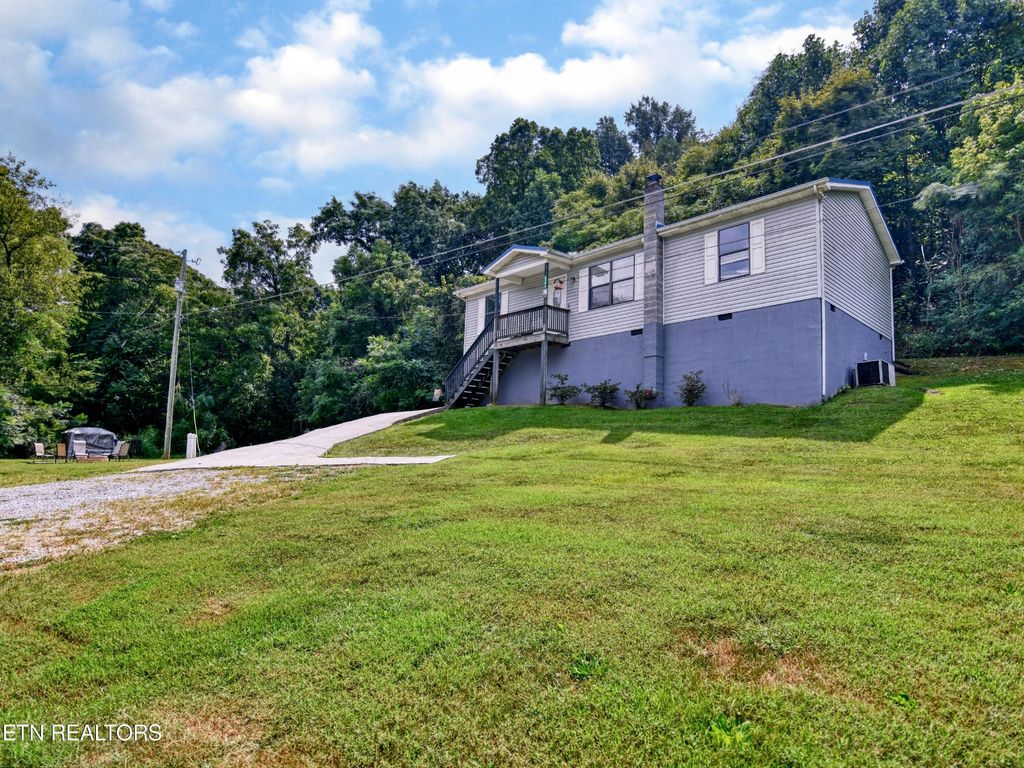 Photo of 3143 Blue Springs Rd, Strawberry Plains, TN 37871 (MLS # 1239737)