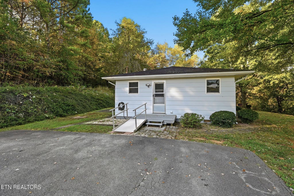 Photo of 113 East Drive, Parrottsville, TN 37843 (MLS # 1359317)