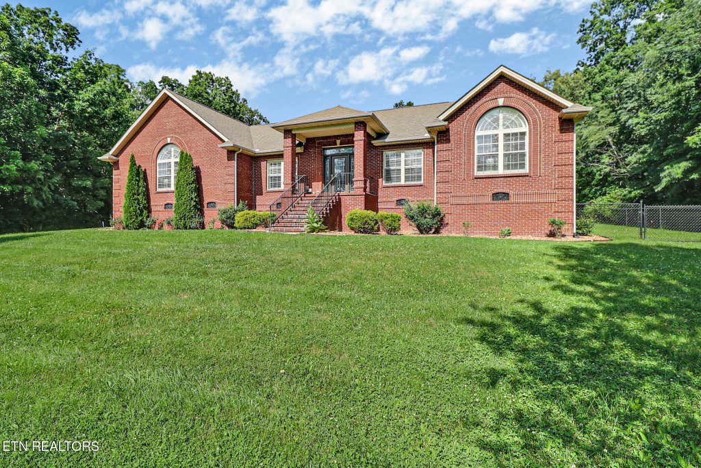 Photo of 1401 Holiday Drive, Crossville, TN 38555 (MLS # 1343465)