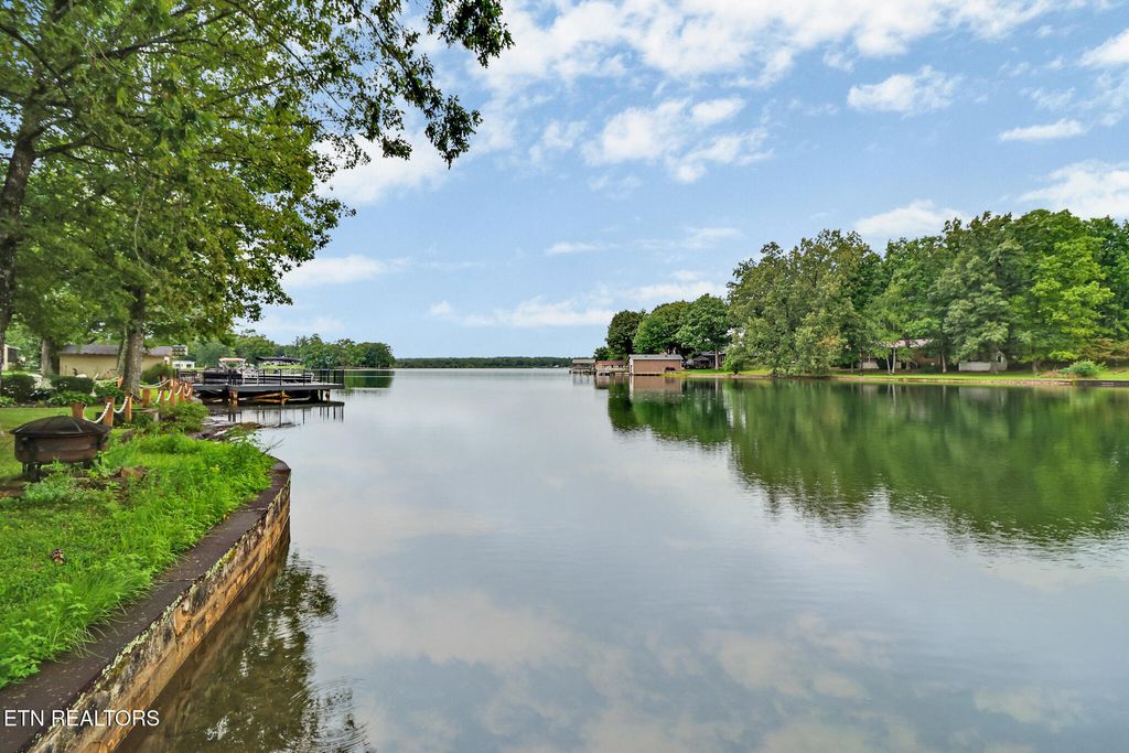 Photo of 9575 Cherokee Tr, Crossville, TN 38572 (MLS # 1311962)