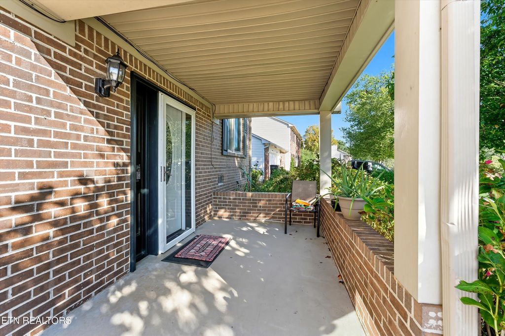 Photo of 1709 Wickersham Drive, Knoxville, TN 37922 (MLS # 1317324)