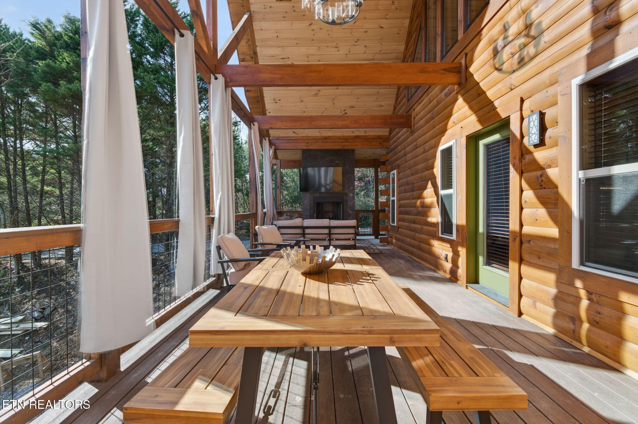 3138 White Falcon Way