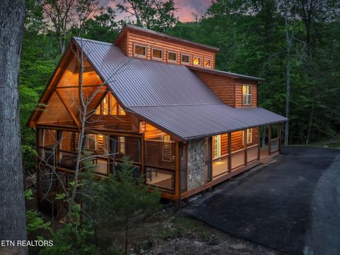3138 White Falcon Way Pigeon Forge TN 37863