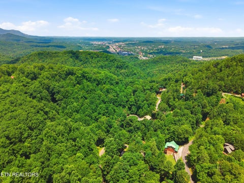 Tiny photo for 760 Boone Acres Lane, Pigeon Forge, TN 37863 (MLS # 1347990)