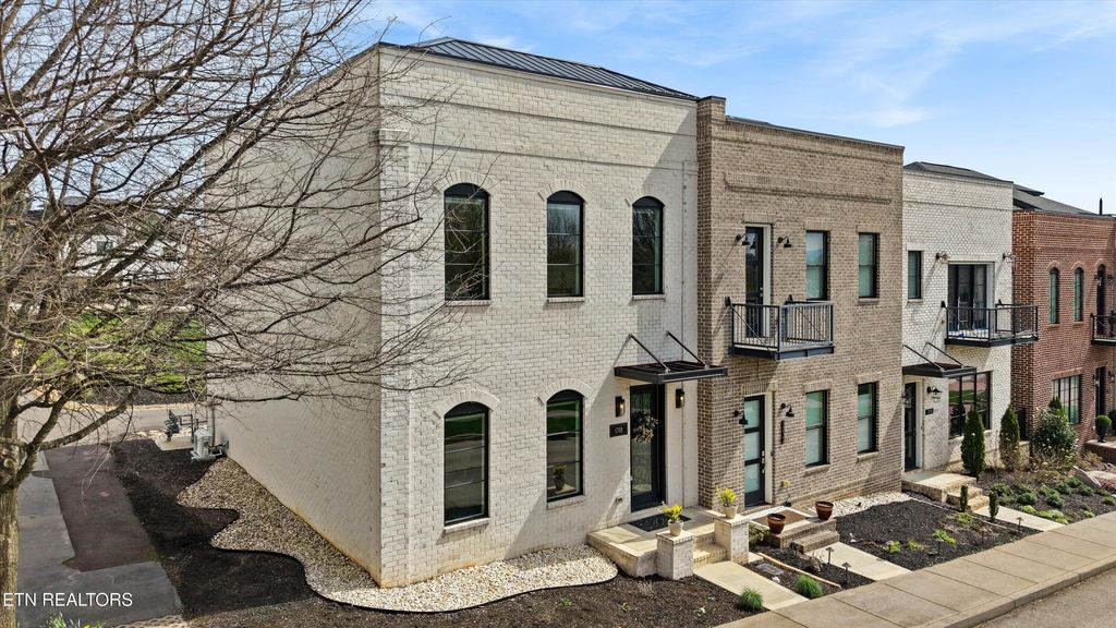 Photo of 1708 Cades Cove Rd, Knoxville, TN 37922 (MLS # 1333589)