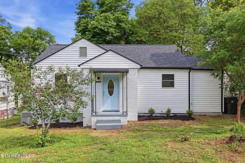 Photo of 2548 Larkwood Lane, Knoxville, TN 37921 (MLS # 1340221)