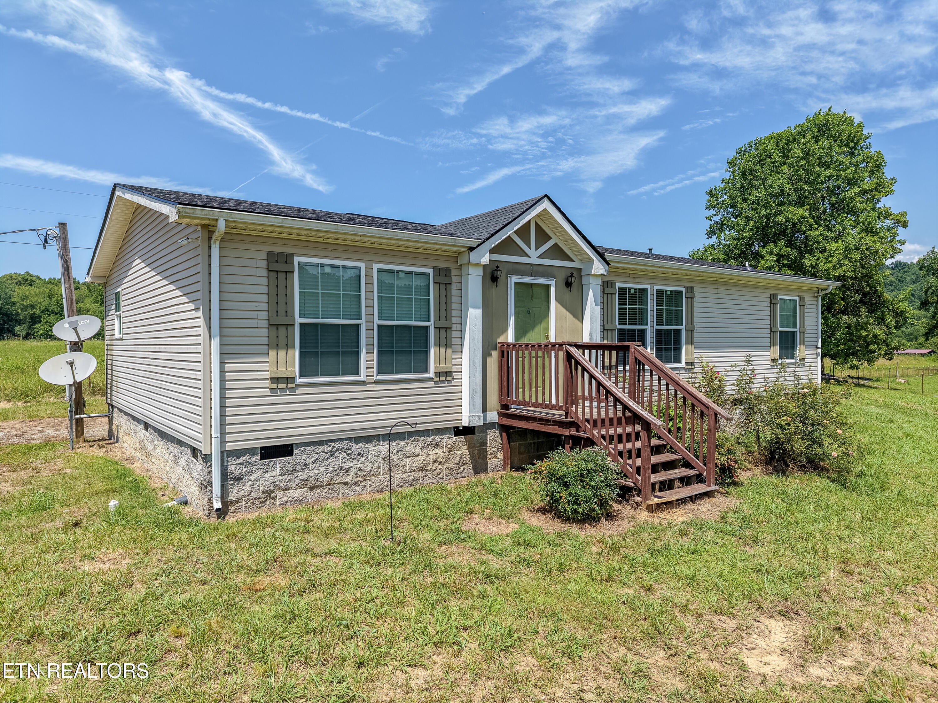 345 Pekoma Rd