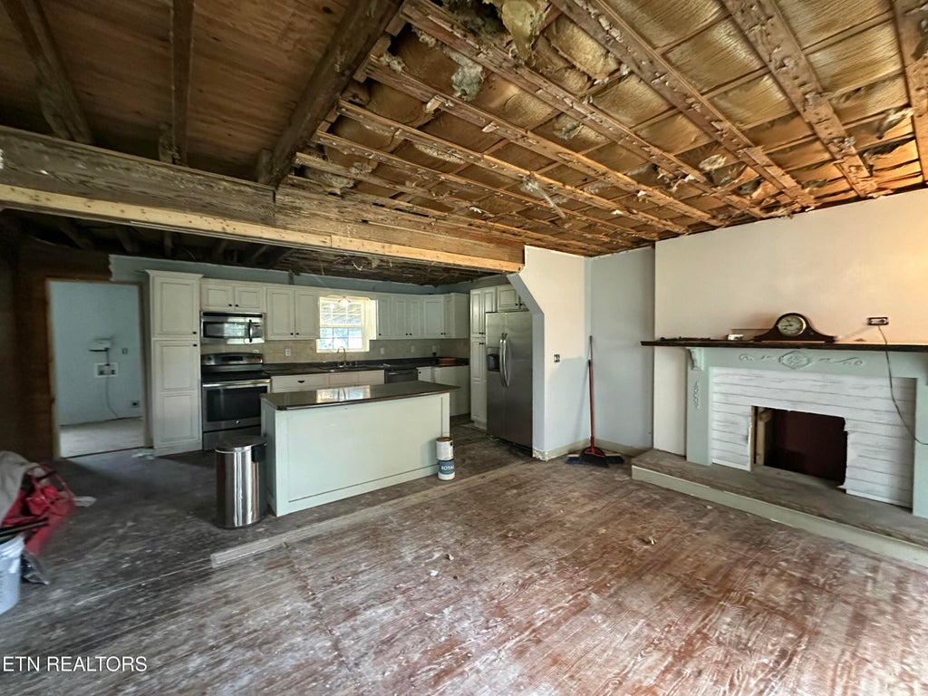 Photo of 4850 S York Highway 4850 Hwy, Jamestown, TN 38556 (MLS # 1352658)