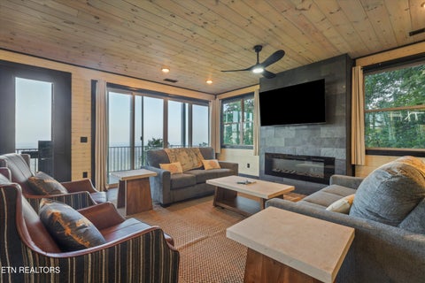 Tiny photo for 3297 Duncan Springs Rd, Sevierville, TN 37876 (MLS # 1355438)