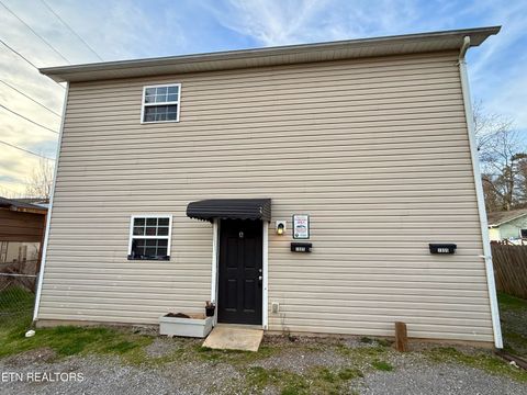 Photo of 1005 Mckinney Ave #A, Lenoir City, TN 37771 (MLS # 1332032)