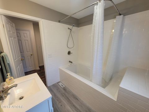Tiny photo for 161 S Hillcrest Drive, Spring City, TN 37381 (MLS # 1315038)
